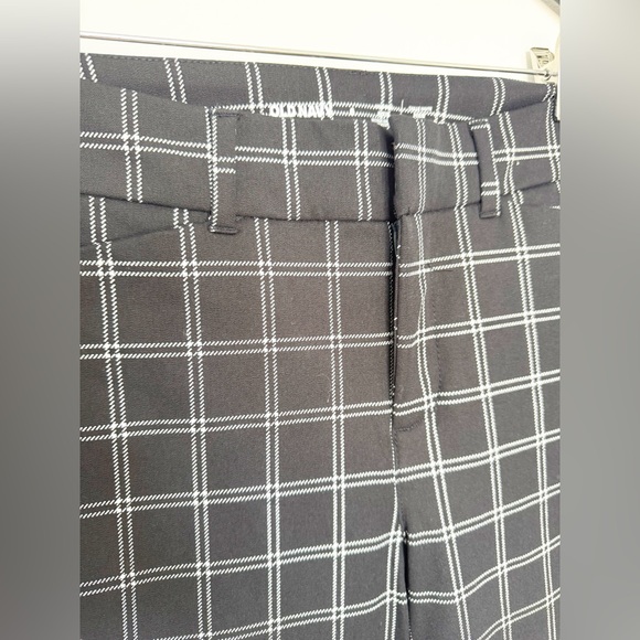 Old Navy's Navy High-Waisted Windowpane-Plaid Pixie Skinny Ankle Pants - Size 6 - Picture 7 of 7